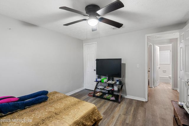 6990 ROBERT F KENNEDY Circle, Jacksonville, FL 32209