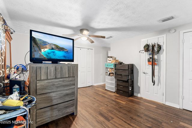6990 ROBERT F KENNEDY Circle, Jacksonville, FL 32209