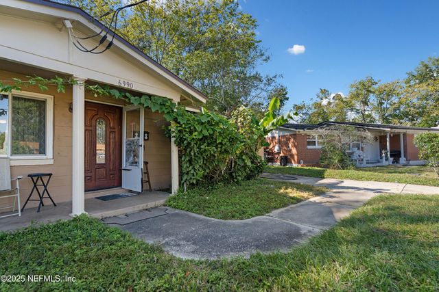 6990 ROBERT F KENNEDY Circle, Jacksonville, FL 32209