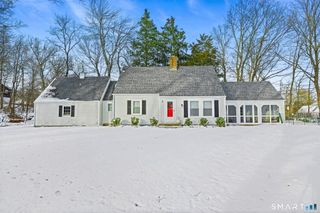 2 Woodley Lane, Norwalk, CT 06851