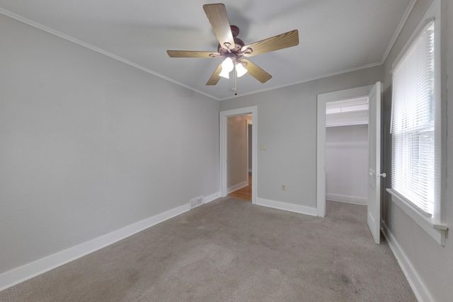 705 S Pershing Ave, Wichita, KS 67218
