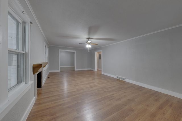 705 S Pershing Ave, Wichita, KS 67218