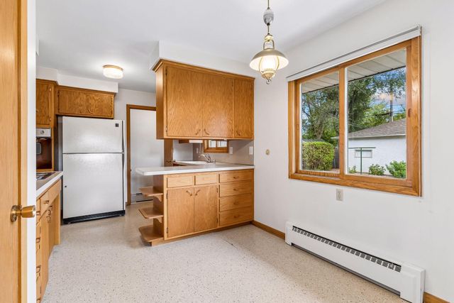 202 Ash Street W, South Saint Paul, MN 55075