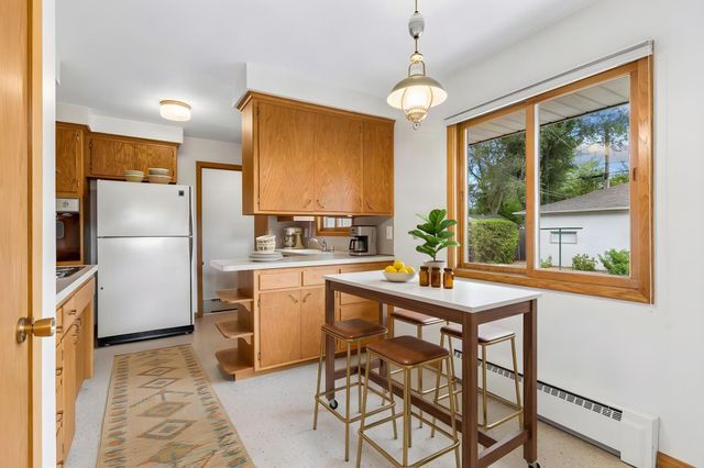 202 Ash Street W, South Saint Paul, MN 55075