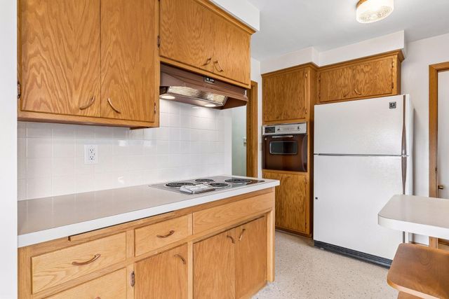 202 Ash Street W, South Saint Paul, MN 55075