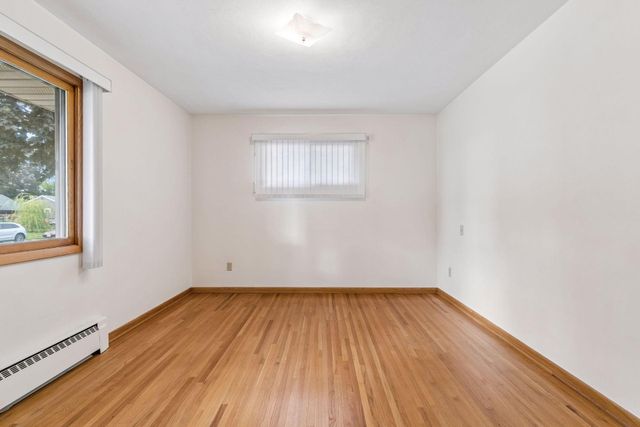 202 Ash Street W, South Saint Paul, MN 55075