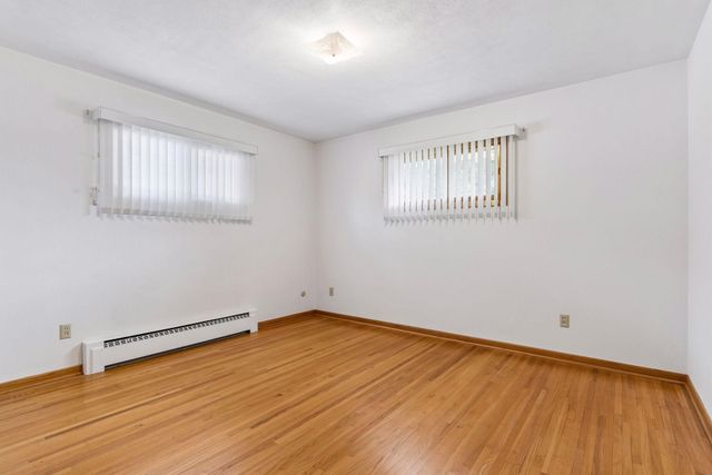 202 Ash Street W, South Saint Paul, MN 55075