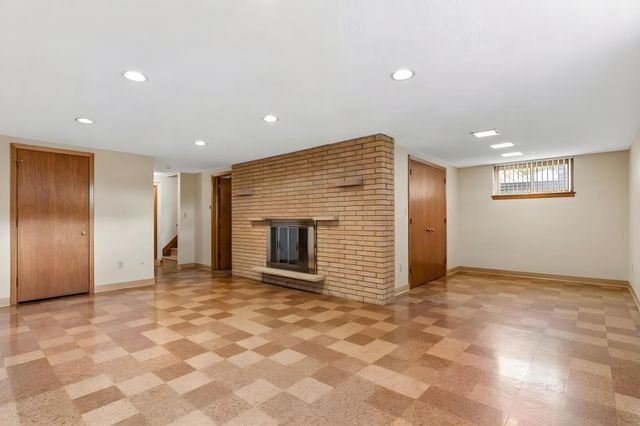 202 Ash Street W, South Saint Paul, MN 55075