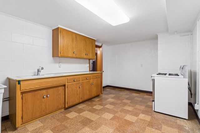 202 Ash Street W, South Saint Paul, MN 55075