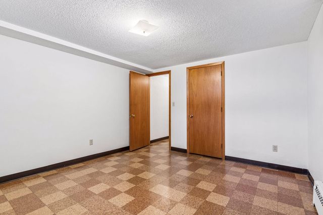 202 Ash Street W, South Saint Paul, MN 55075