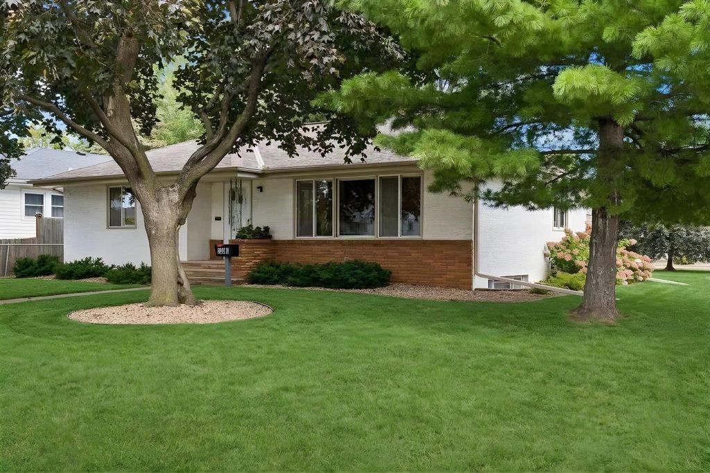 202 Ash Street W, South Saint Paul, MN 55075 — photo 3