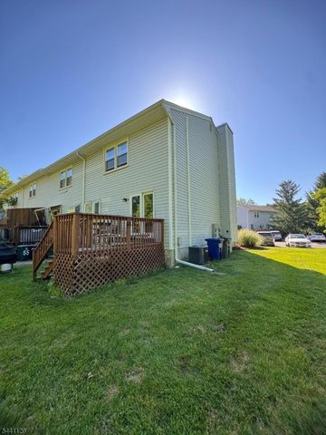 53 Village Dr, Hamburg Boro, NJ 07419