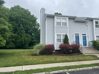 53 Village Dr, Hamburg Boro, NJ 07419
