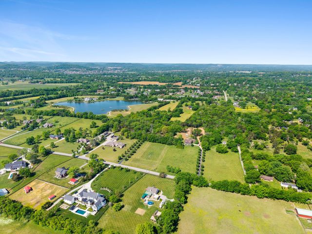 4301 N Chapel Rd, Franklin, TN 37067