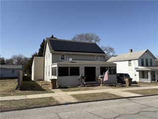 433/435 S. 5th Street, Atchison, KS 66002