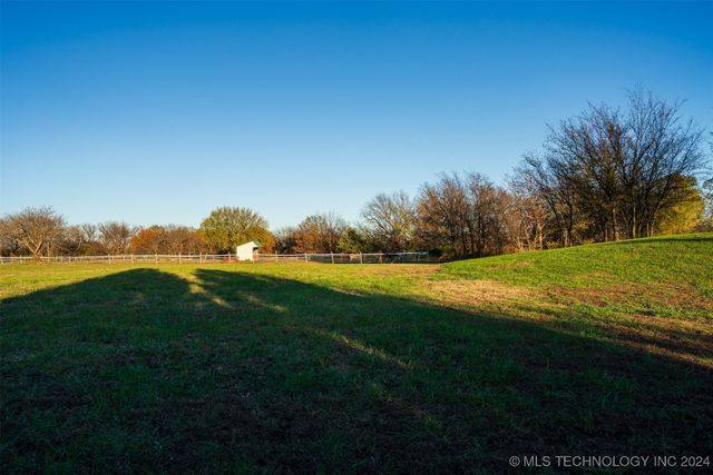 1 E 161st Street, Bixby, OK 74008