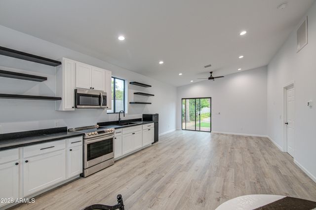 13451 N 50TH Street, Scottsdale, AZ 85254