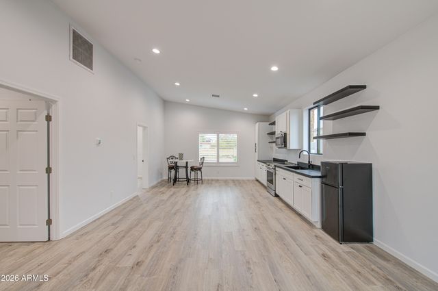 13451 N 50TH Street, Scottsdale, AZ 85254