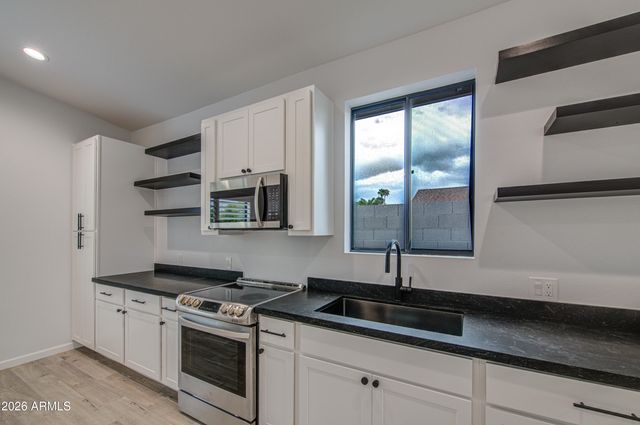 13451 N 50TH Street, Scottsdale, AZ 85254