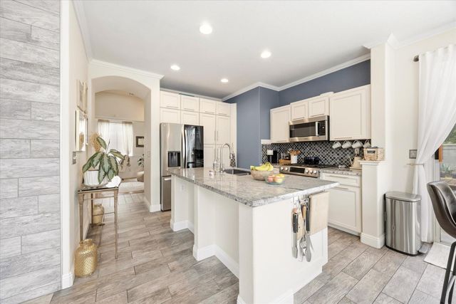3456 Kauai Rd, West Sacramento, CA 95691