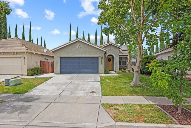 3456 Kauai Rd, West Sacramento, CA 95691