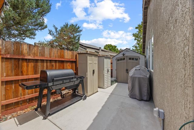 3456 Kauai Rd, West Sacramento, CA 95691