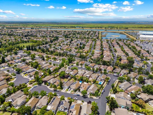 3456 Kauai Rd, West Sacramento, CA 95691
