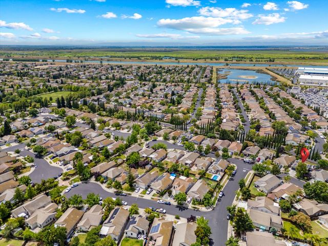 3456 Kauai Rd, West Sacramento, CA 95691