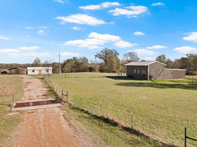 785 County Road 4840, Mt Pleasant, TX 75455
