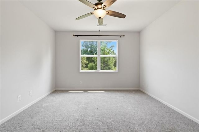 4410 Montberry Ln, Fairburn, GA 30213