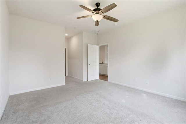 4410 Montberry Ln, Fairburn, GA 30213