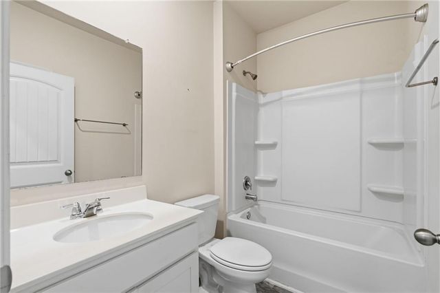 4410 Montberry Ln, Fairburn, GA 30213