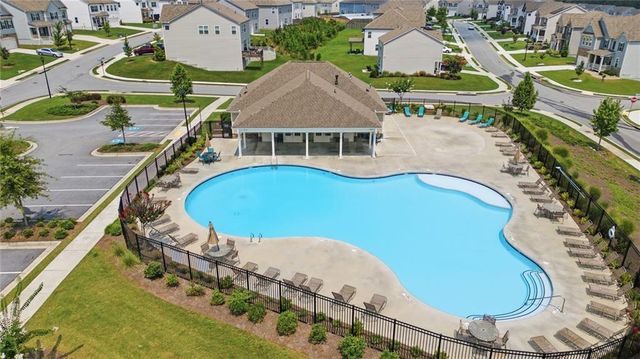 4410 Montberry Ln, Fairburn, GA 30213