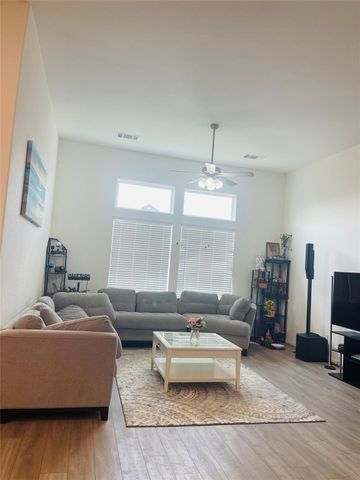 232 Short Leaf DR, Buda, TX 78610