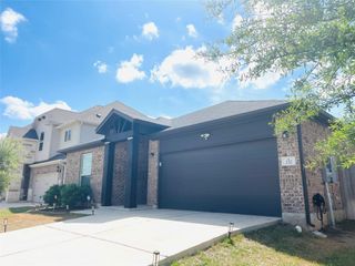 232 Short Leaf DR, Buda, TX 78610
