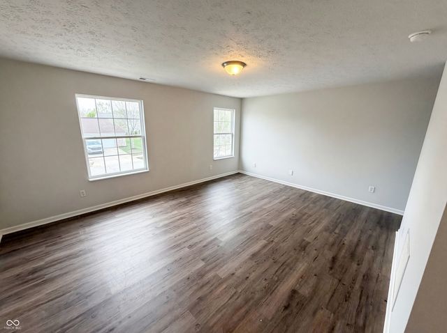 8911 Alto Way, Indianapolis, IN 46231