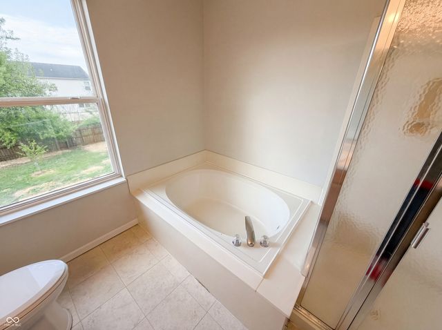8911 Alto Way, Indianapolis, IN 46231
