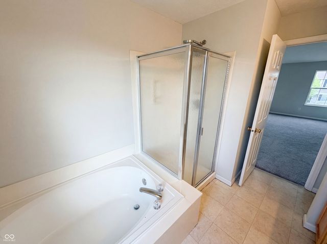 8911 Alto Way, Indianapolis, IN 46231
