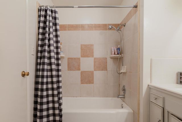 3449 E Fairmont Avenue, Fresno, CA 93726