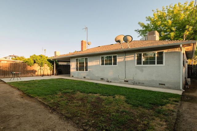 3449 E Fairmont Avenue, Fresno, CA 93726