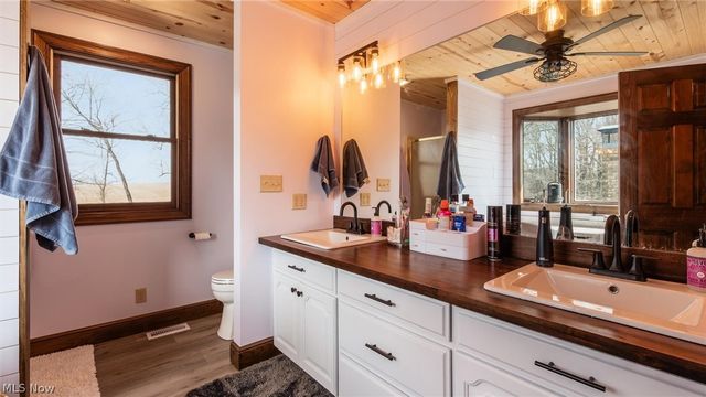 5135 Tiffany Drive, Zanesville, OH 43701