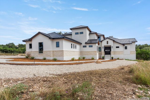 956 Petite Verdot, New Braunfels, TX 78132