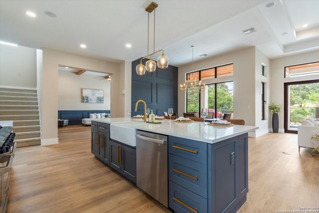 956 Petite Verdot, New Braunfels, TX 78132
