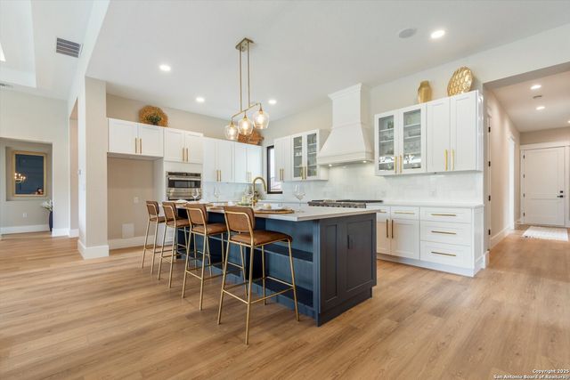 956 Petite Verdot, New Braunfels, TX 78132