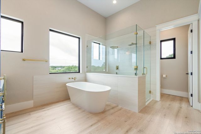 956 Petite Verdot, New Braunfels, TX 78132