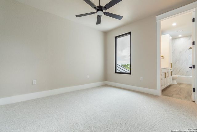 956 Petite Verdot, New Braunfels, TX 78132