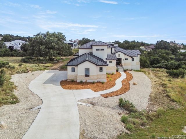 956 Petite Verdot, New Braunfels, TX 78132