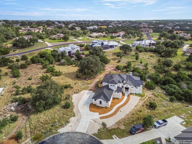 956 Petite Verdot, New Braunfels, TX 78132