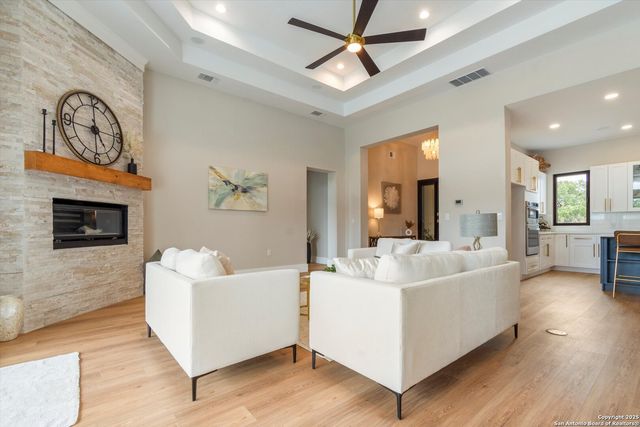 956 Petite Verdot, New Braunfels, TX 78132