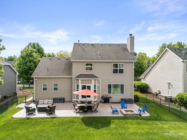 39W470 W Mallory Drive, Geneva, IL 60134